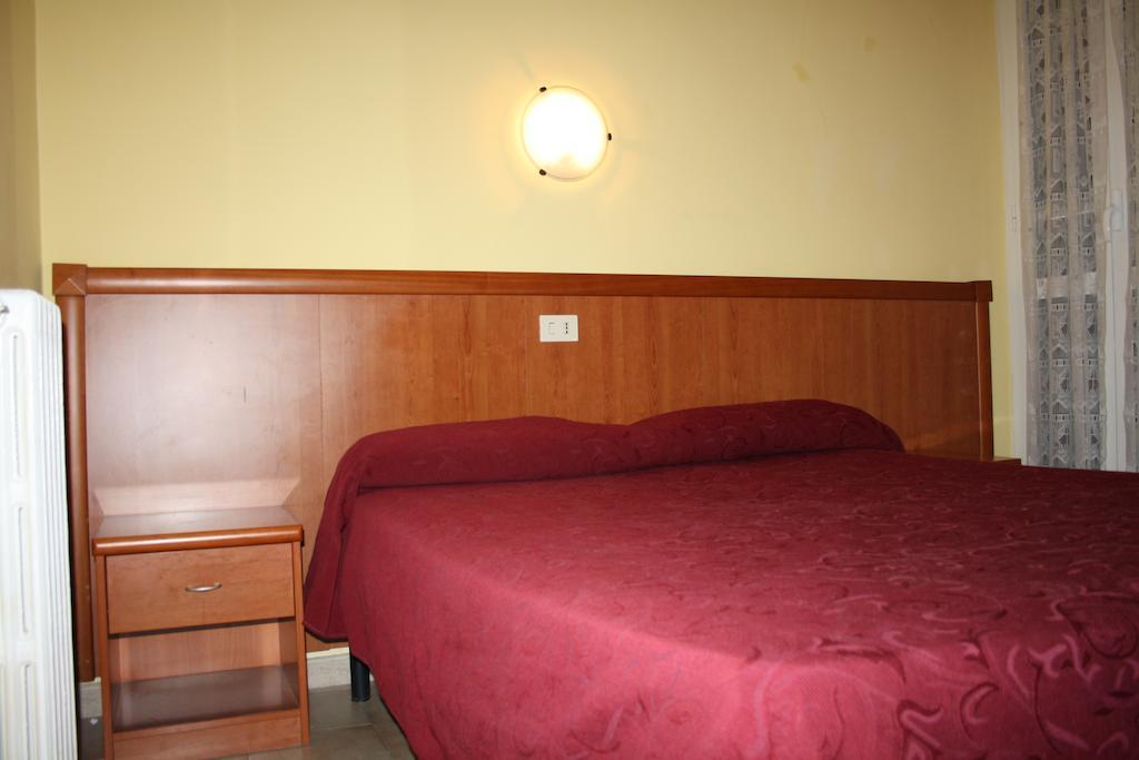 Hotel Eurorooms Roma Ngoại thất bức ảnh
