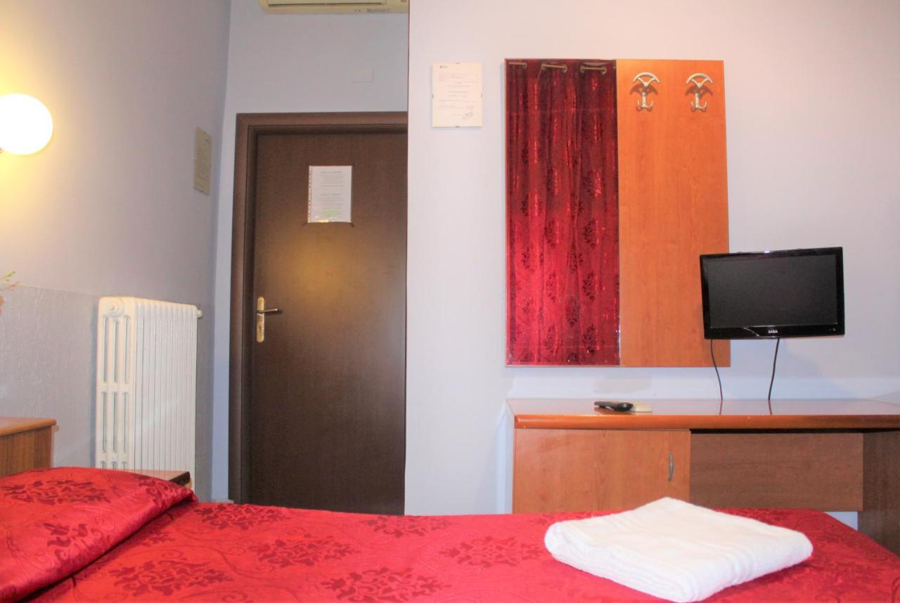 Hotel Eurorooms Roma Ngoại thất bức ảnh